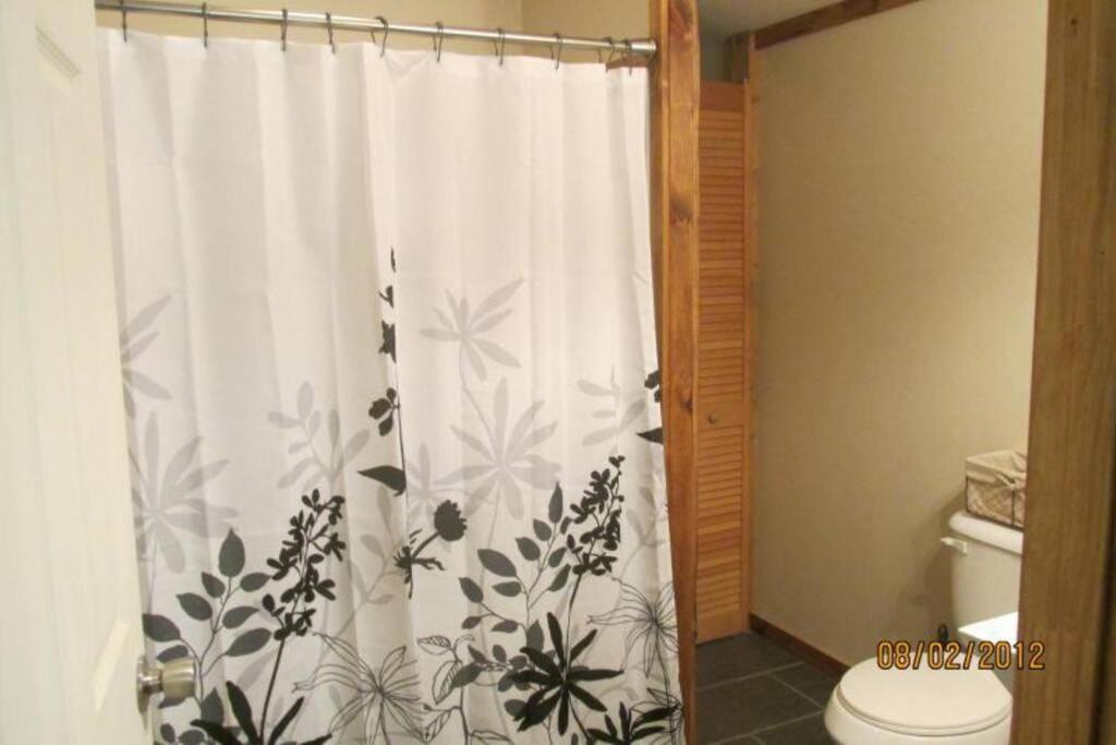 Our Private Wooded Cabin Chatham Zewnętrze zdjęcie